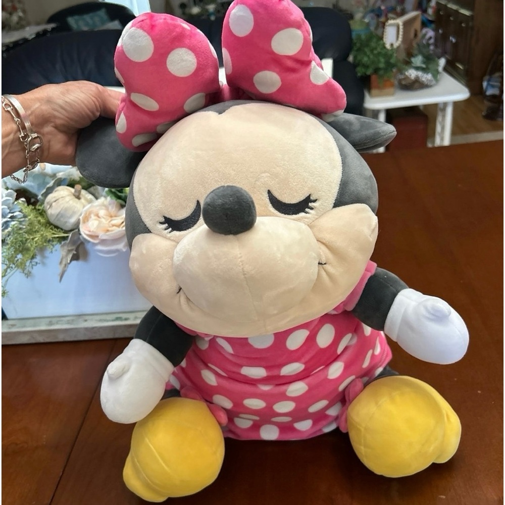 Disney Parks pillow Minnie Mouse Cuddleez Soft Plush Pillow 25”